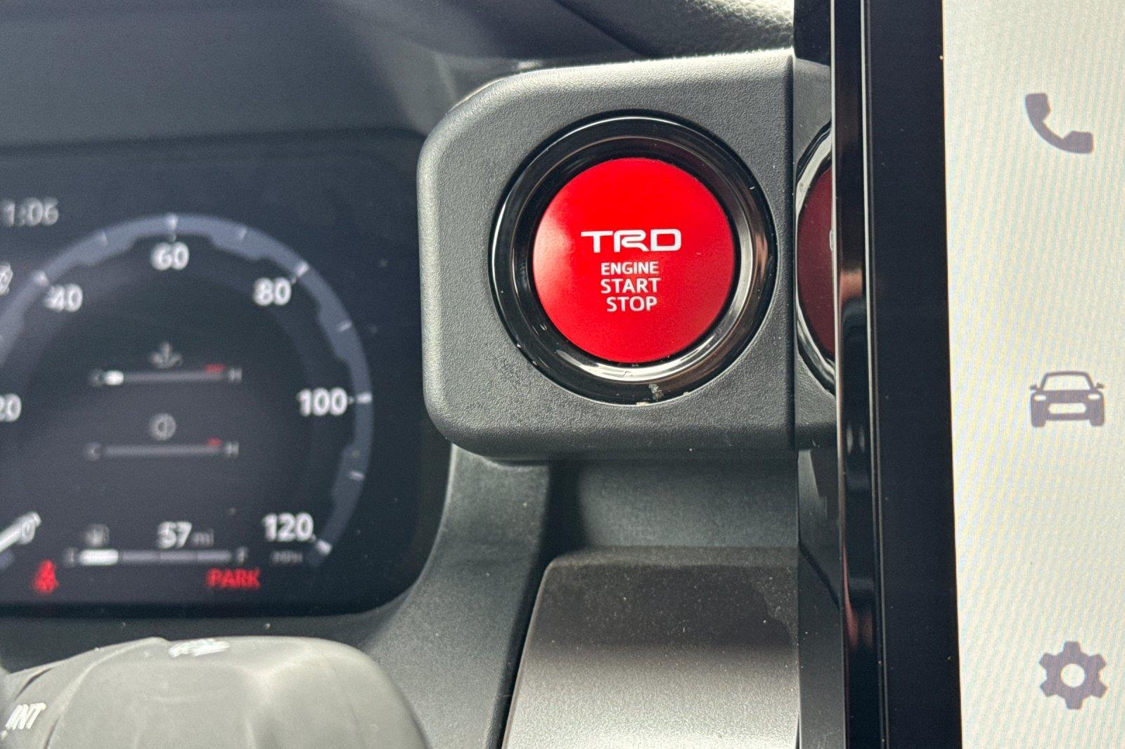 2024 Toyota Tacoma TRD Double Cab photo 16