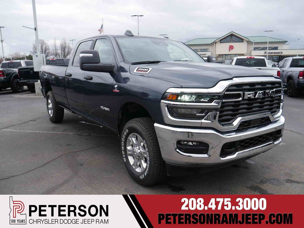 2026 RAM Ram 3500 Pickup Big Horn's photo