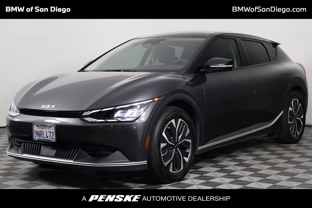 2024 Kia EV6 Light L/R's photo