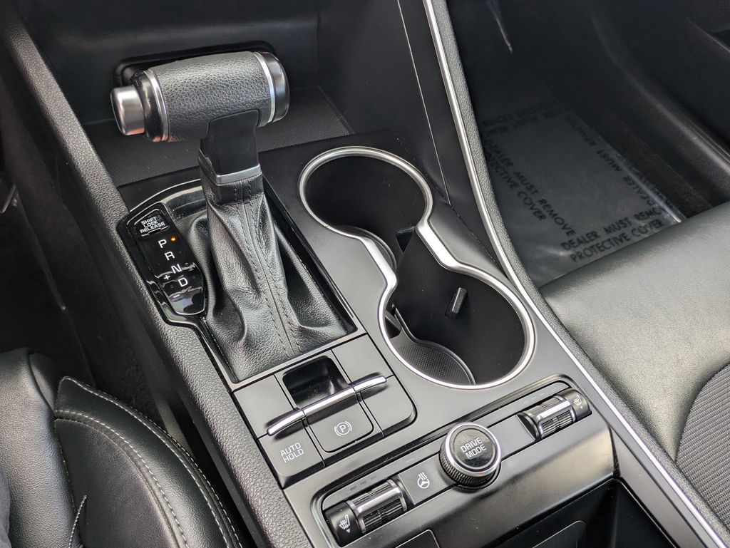2024 Kia K5 GT-Line photo 17