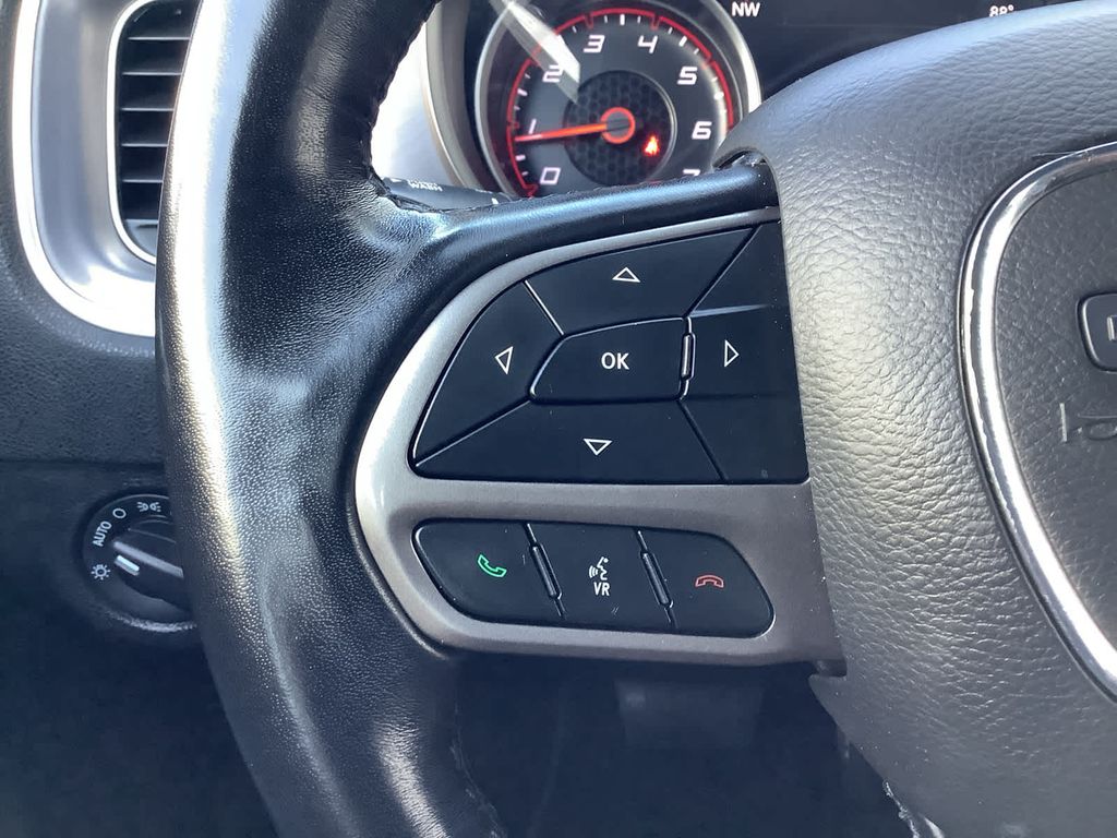 2021 Dodge Charger SXT photo 11