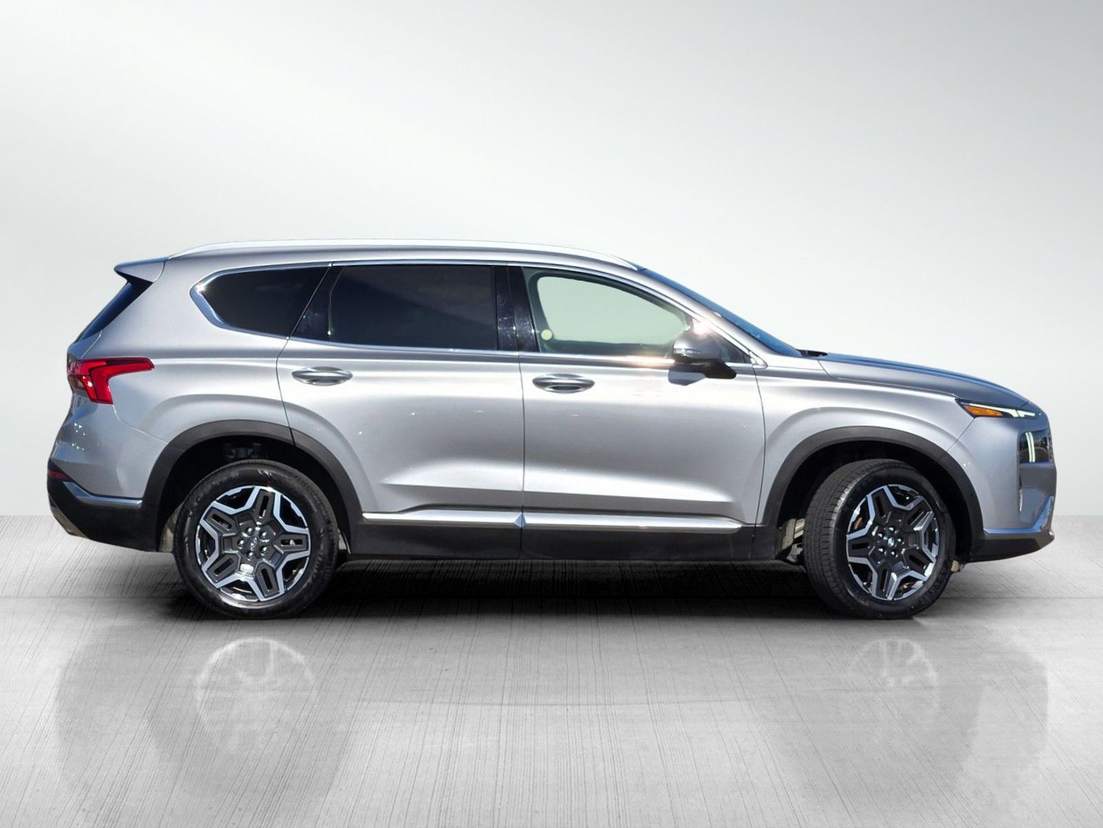 2023 Hyundai Santa Fe Limited photo 3
