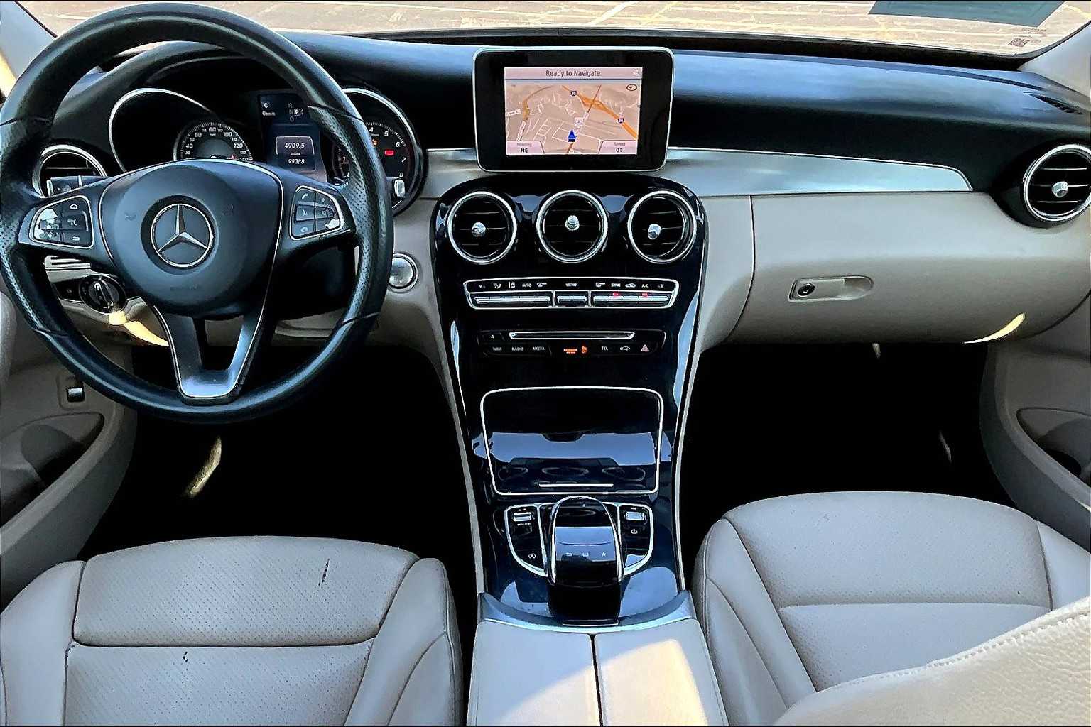 2015 Mercedes Benz C 300 Sedan photo 14