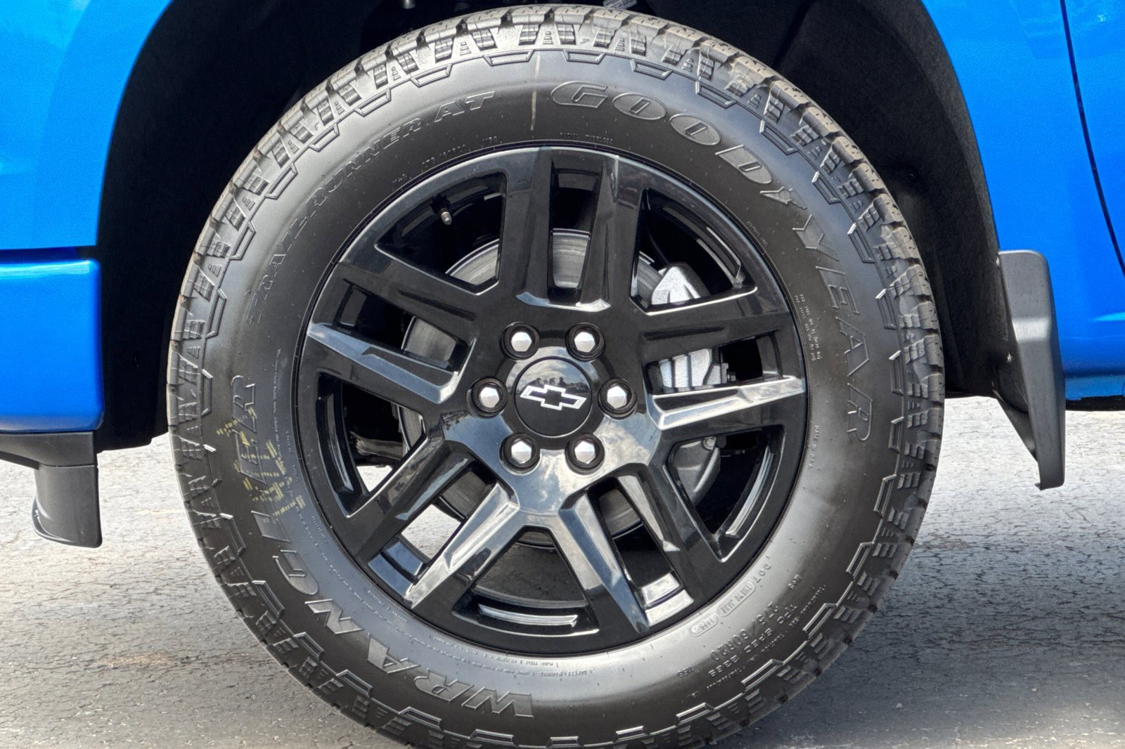 2025 Chevrolet Silverado 1500 Custom photo 23