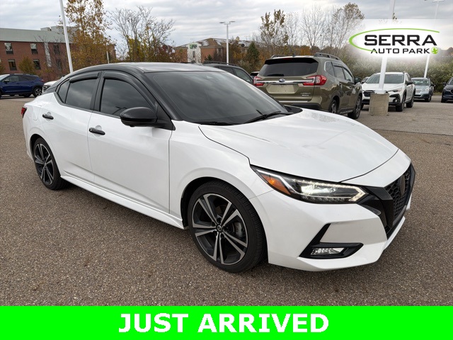 2022 Nissan Sentra SR photo 2
