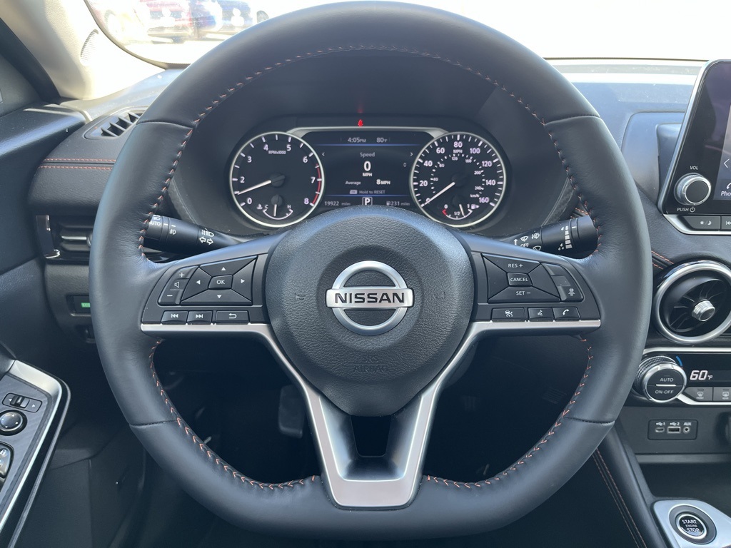 2023 Nissan Sentra SR photo 7