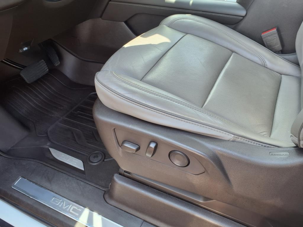 2021 Gmc Yukon SLT photo 19