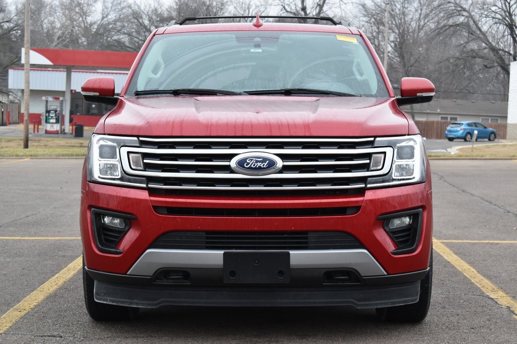 Used 2020 Ford Expedition XLT with VIN 1FMJU1JT8LEA52955 for sale in Kansas City