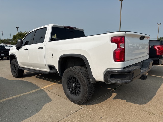 2024 Chevrolet Silverado 2500HD ZR2 photo 3