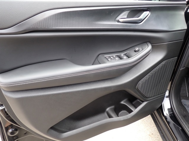 2025 Jeep Grand Cherokee Altitude X photo 15