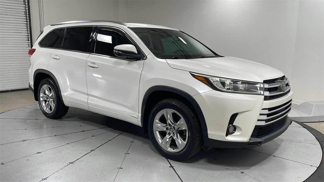 2018 Toyota Highlander Limited photo 3