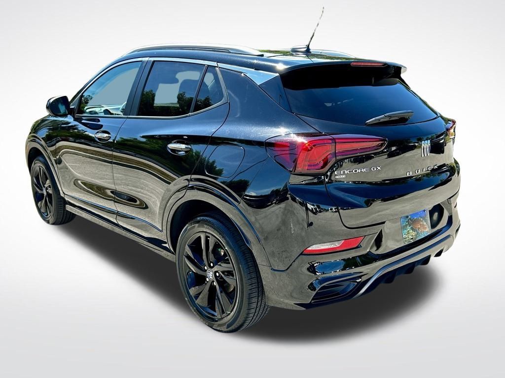 2024 Buick Encore GX Sport Touring photo 3