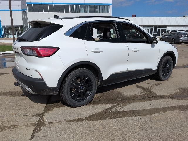 2022 Ford Escape SEL photo 2
