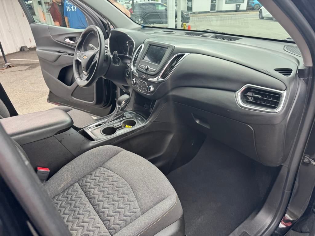 2022 Chevrolet Equinox LT photo 13