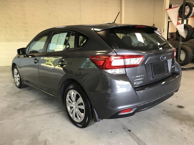 2019 Subaru Impreza 2.0i photo 6