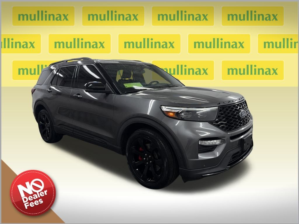 2021 Ford Explorer ST's photo