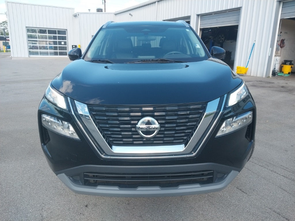 2021 Nissan Rogue SV photo 3