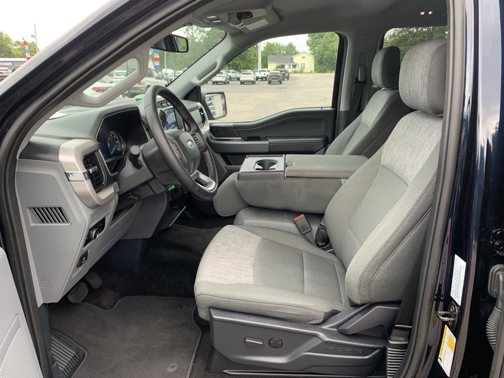 2023 Ford F-150 XLT photo 4