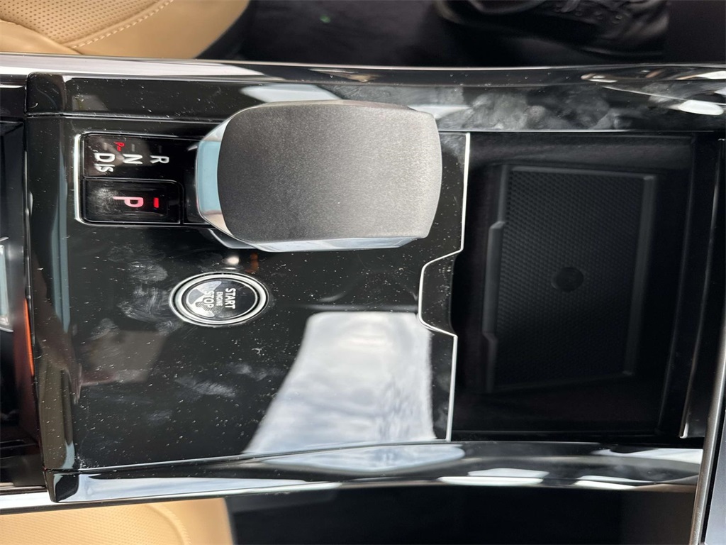 2025 Land Rover Range Rover Sport SE photo 23