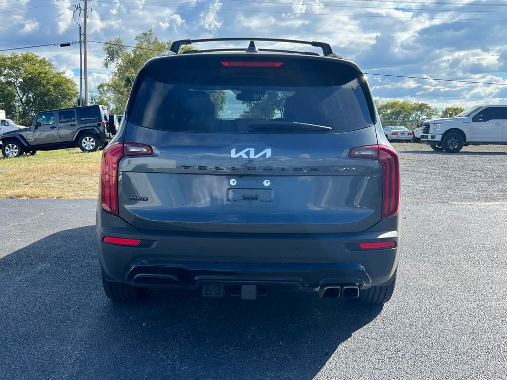2022 Kia Telluride SX photo 2