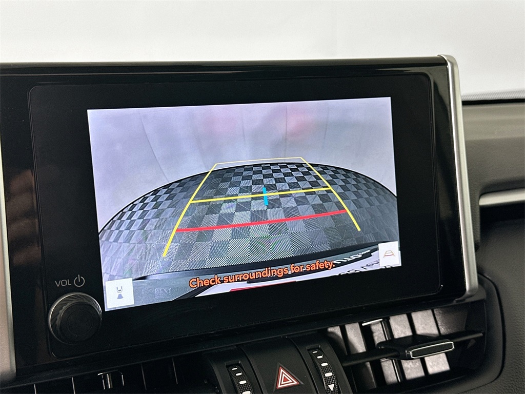 2023 Toyota RAV4 XLE Premium photo 13