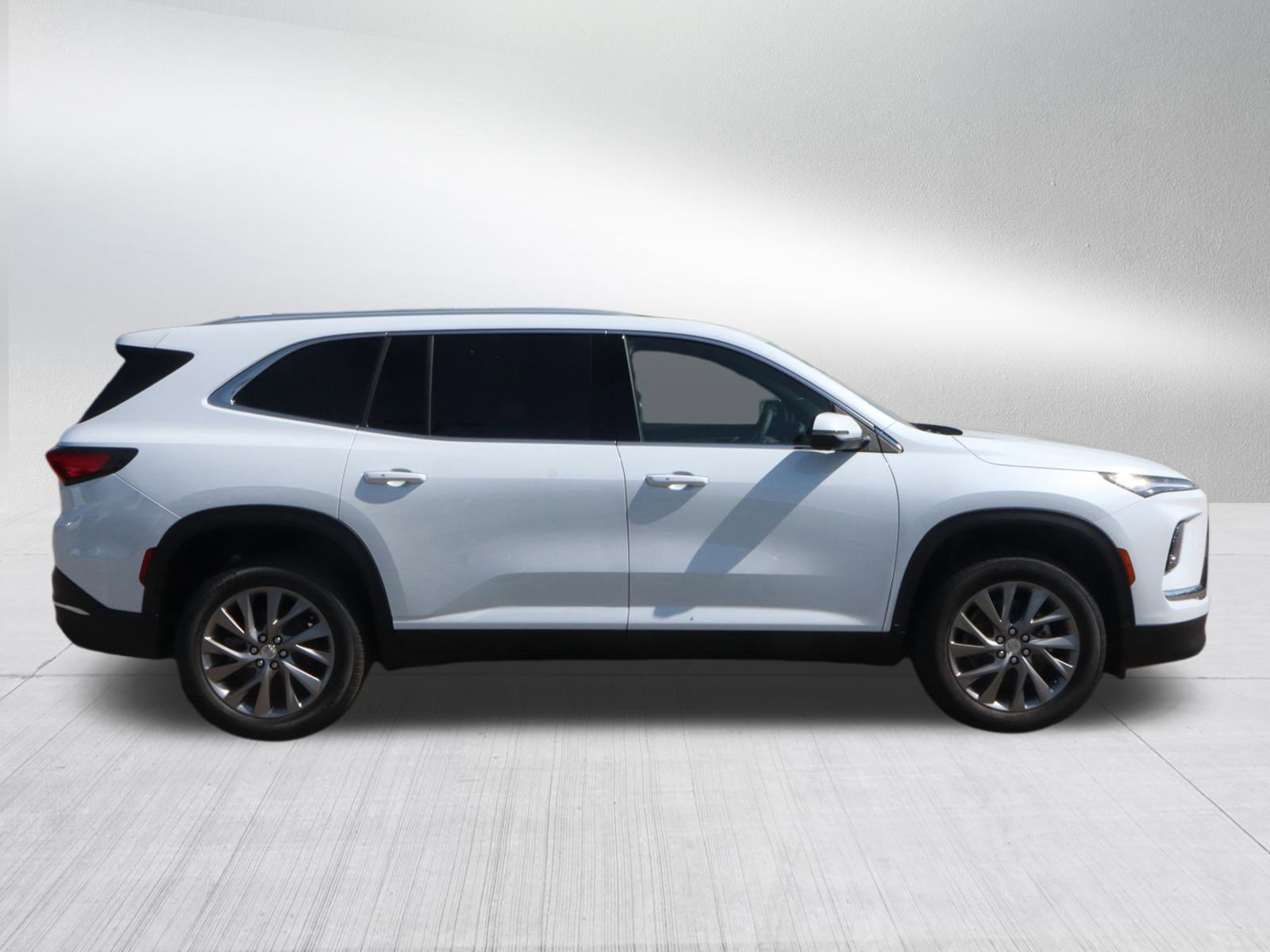 2026 Buick Enclave Preferred photo 8