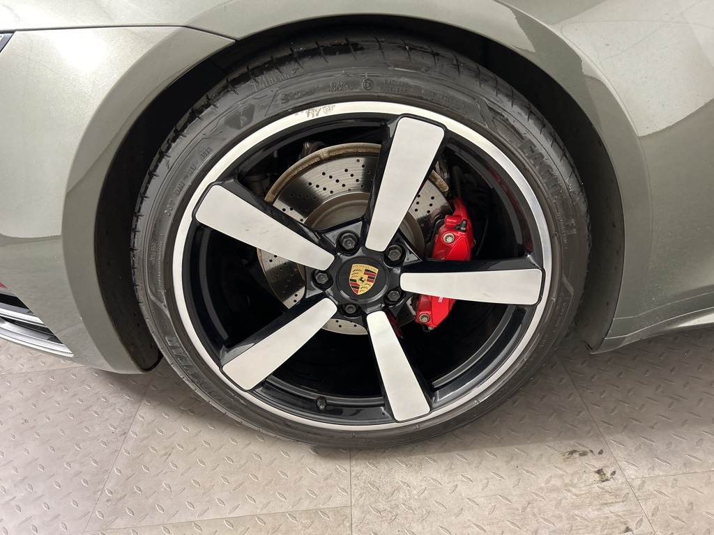2022 Porsche 911 Targa 4S photo 11