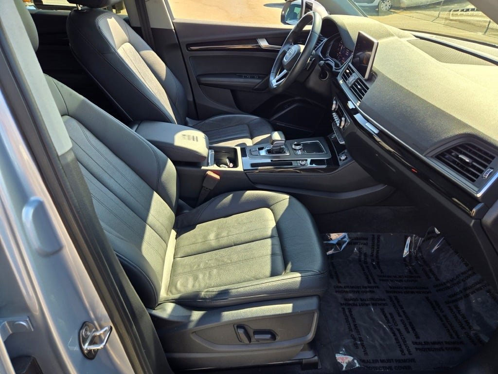 2020 Audi Q5 45 Premium Plus photo 4