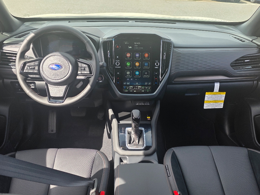 2025 Subaru Forester Touring photo 2