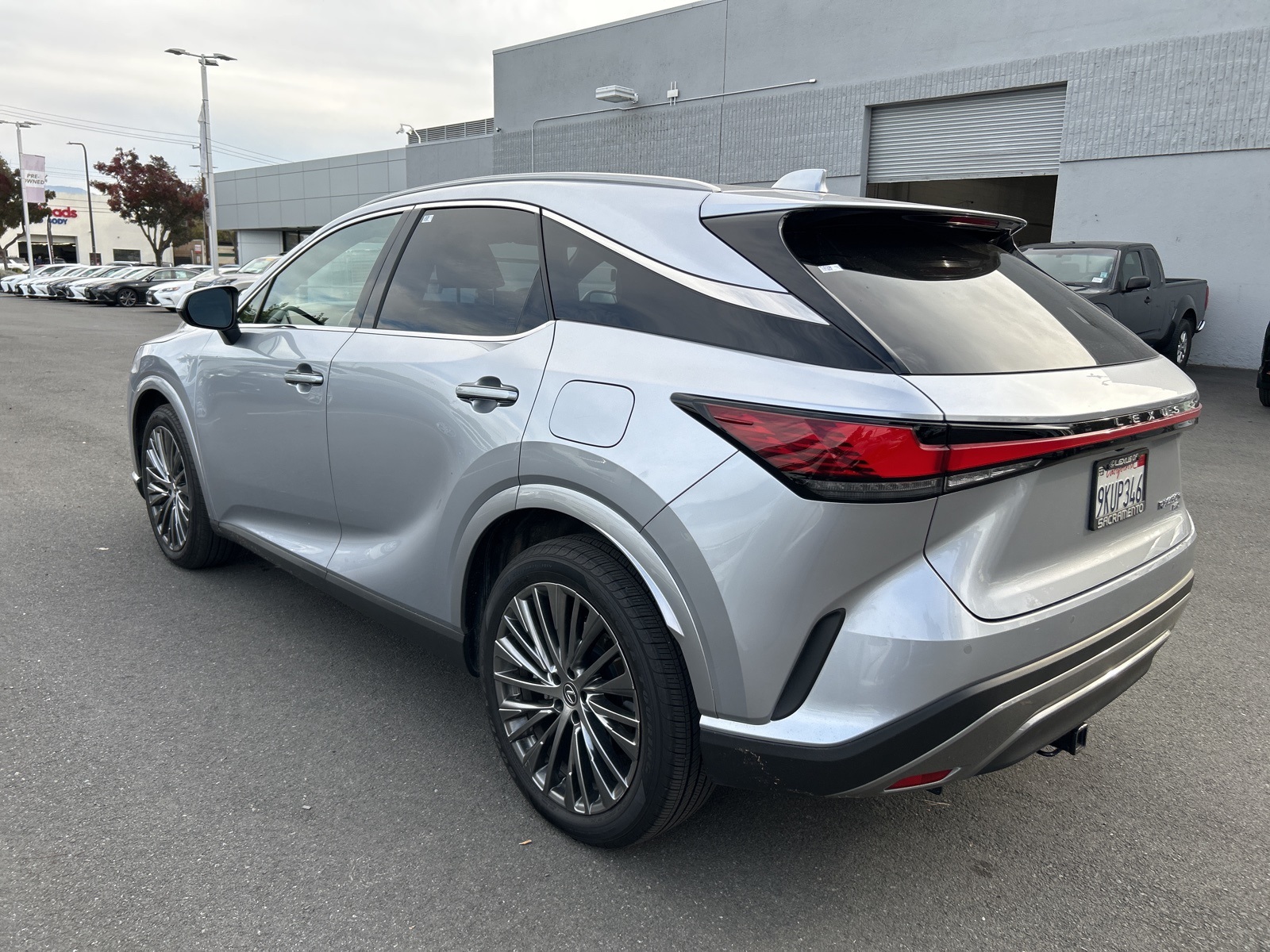 2024 Lexus RX 450h Luxury photo 4