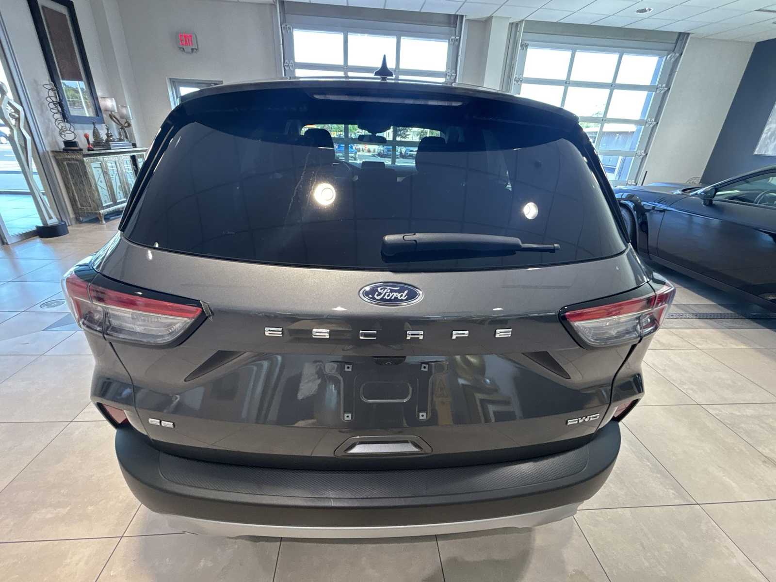 2021 Ford Escape SE photo 4