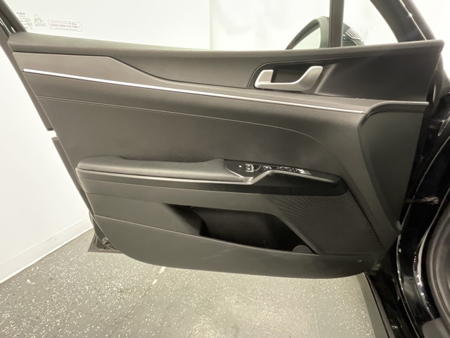 2023 Kia K5 LXS photo 9