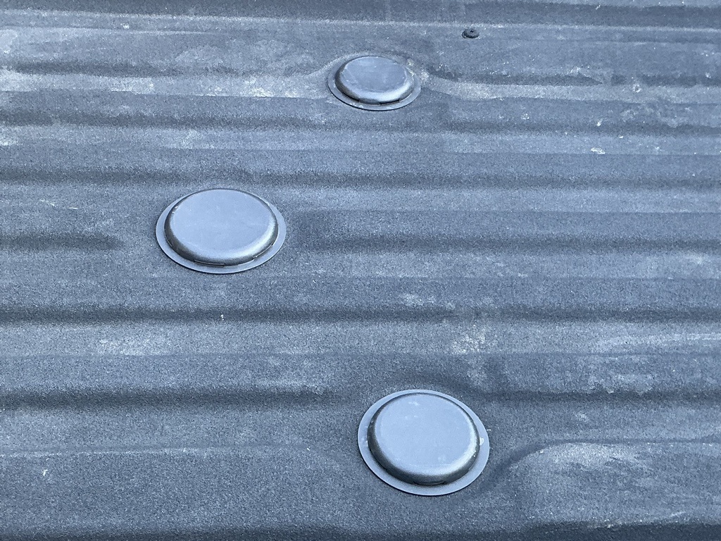 2024 Nissan Titan SV photo 3