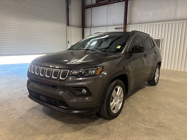 2022 Jeep Compass Latitude photo 4