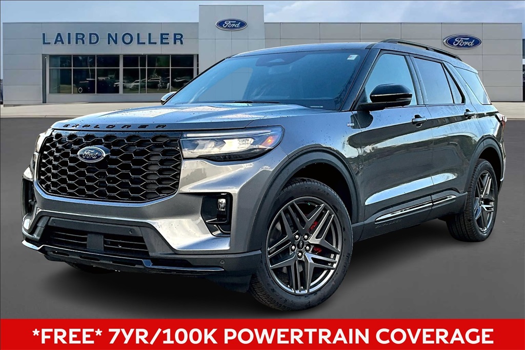2025 Ford Explorer ST-LINE's photo