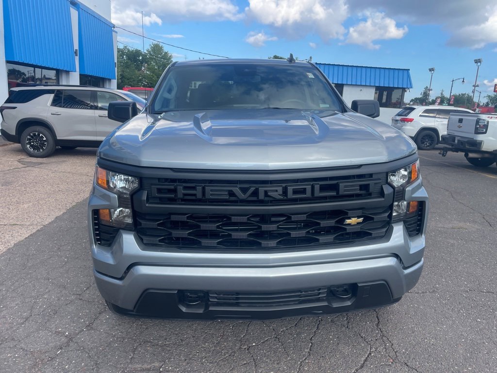 2026 Chevrolet Silverado 1500 Custom photo 2