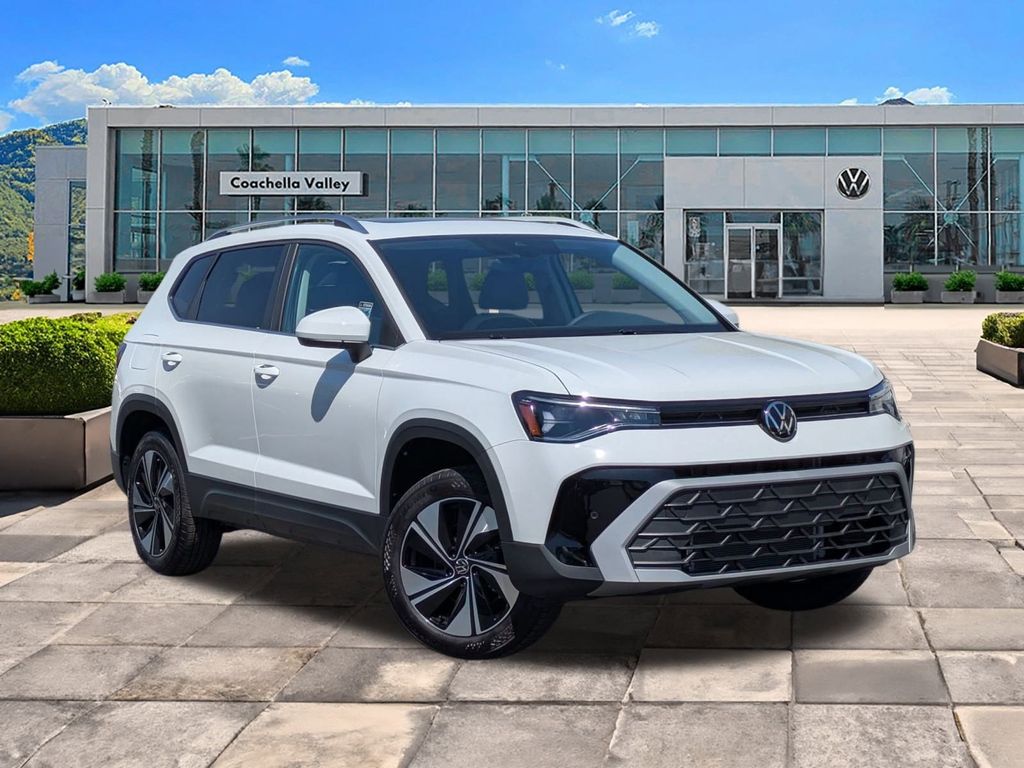 2025 Volkswagen Taos SE's photo