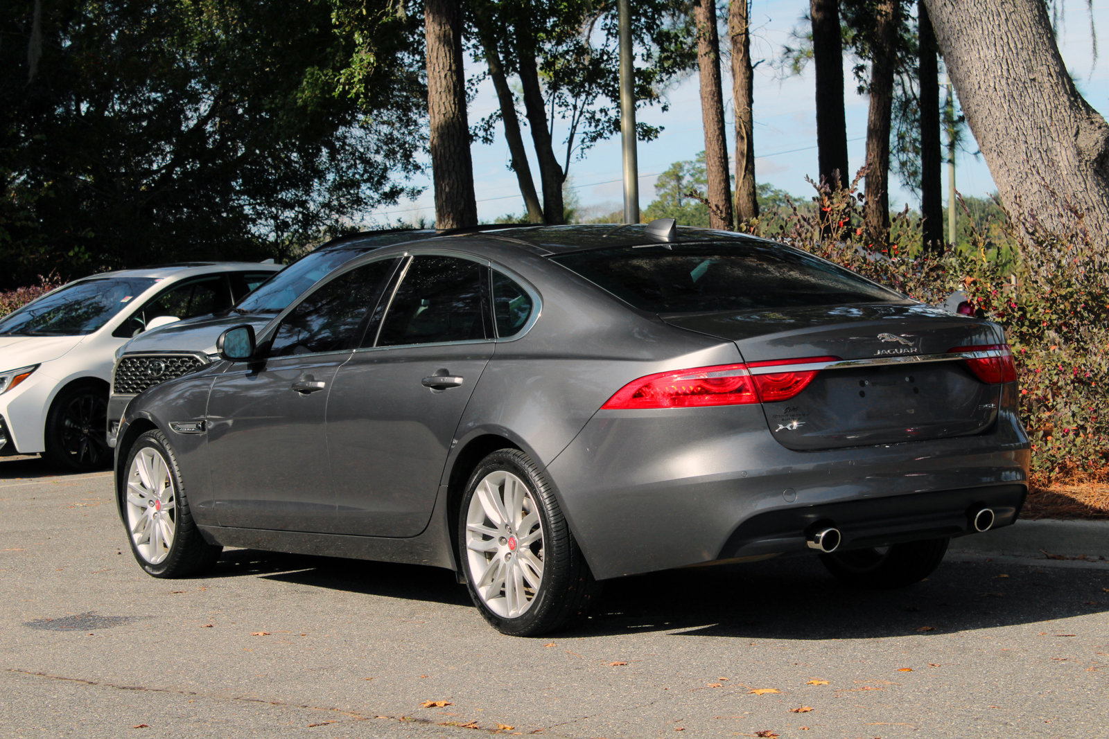 PreOwned 2017 Jaguar XF 35t Prestige 4D Sedan in Beaufort 31964D