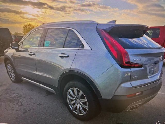 2023 Cadillac XT4 Premium Luxury photo 3