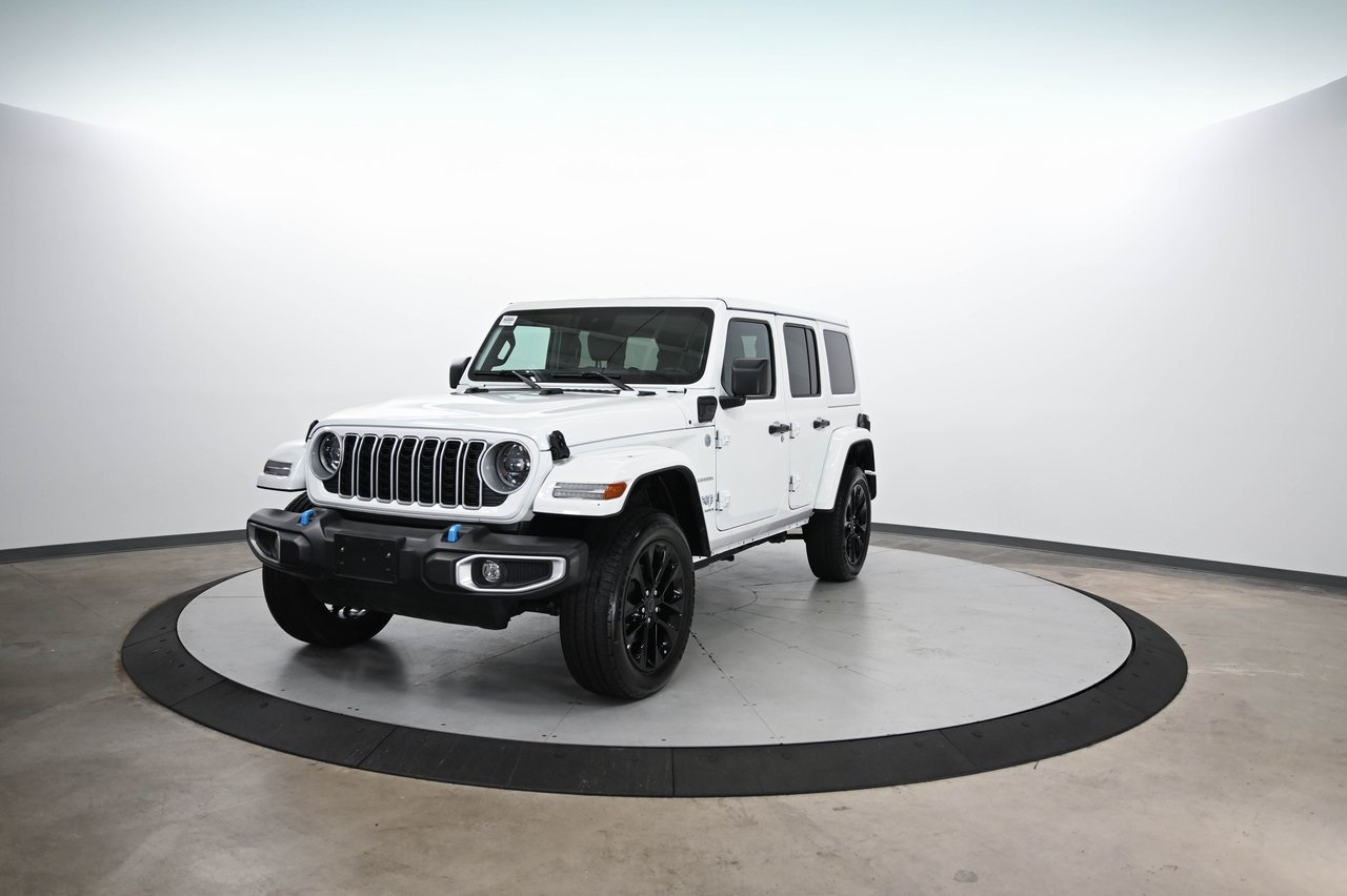 2024 Jeep Wrangler Sahara 4xe photo 3