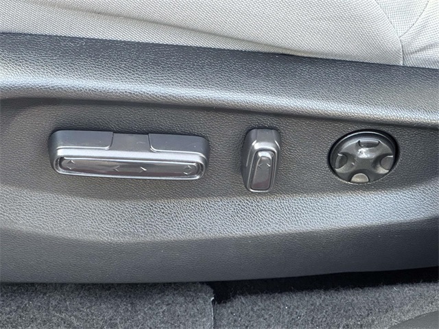 2022 Honda CR-V EX photo 13