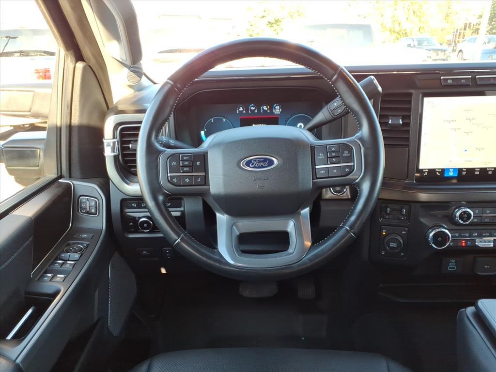 2023 Ford F-350 Lariat photo 26