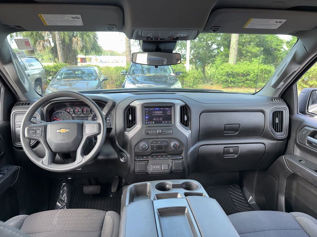 2023 Chevrolet Silverado 1500 Custom photo 10