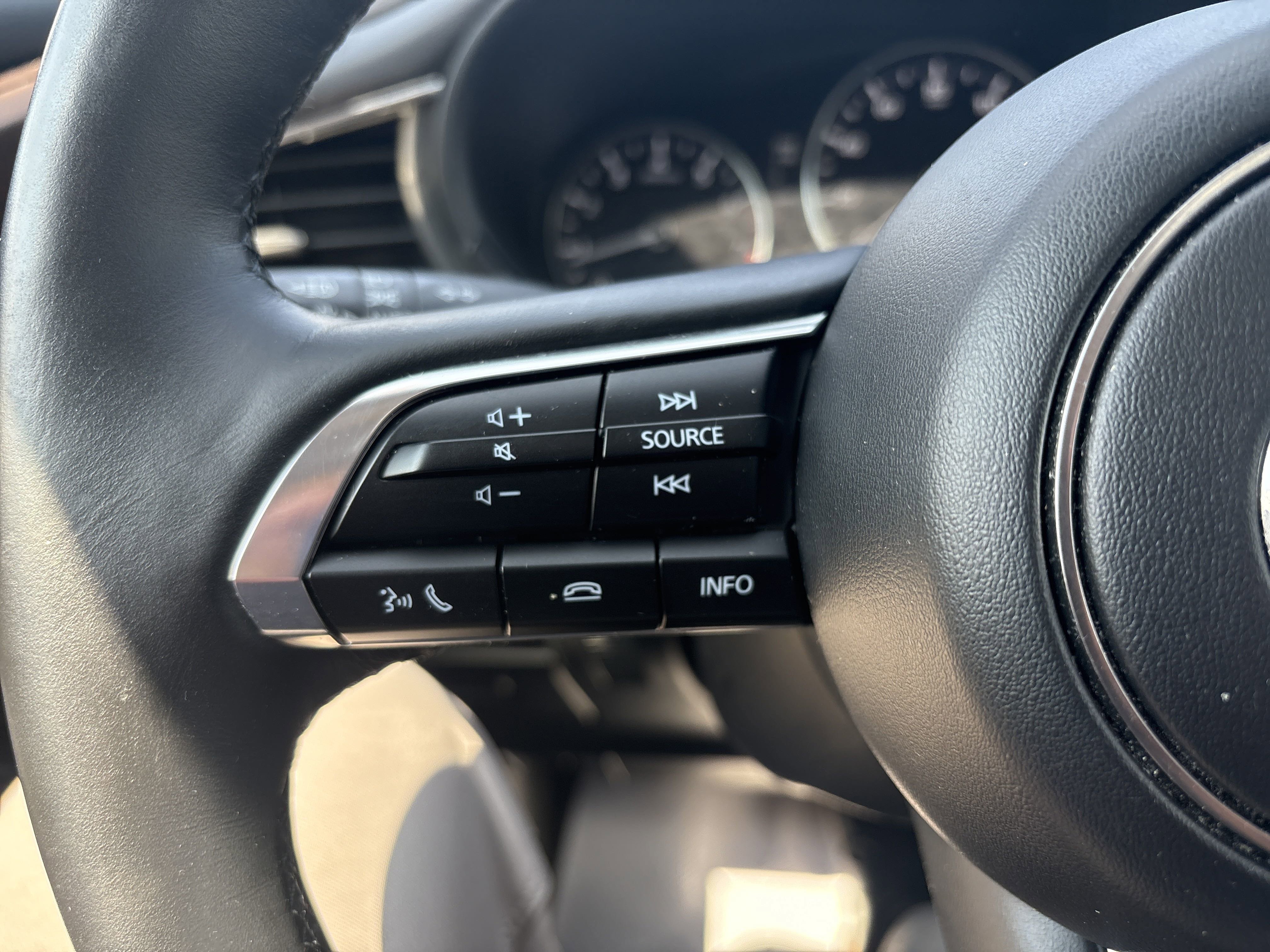 2024 Mazda CX-30 2.5 Turbo Premium photo 3