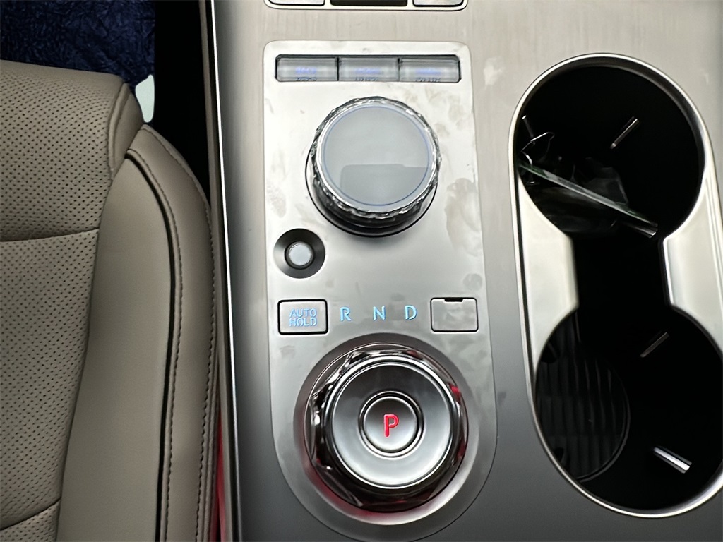 2026 Genesis GV70 2.5T Advanced photo 28