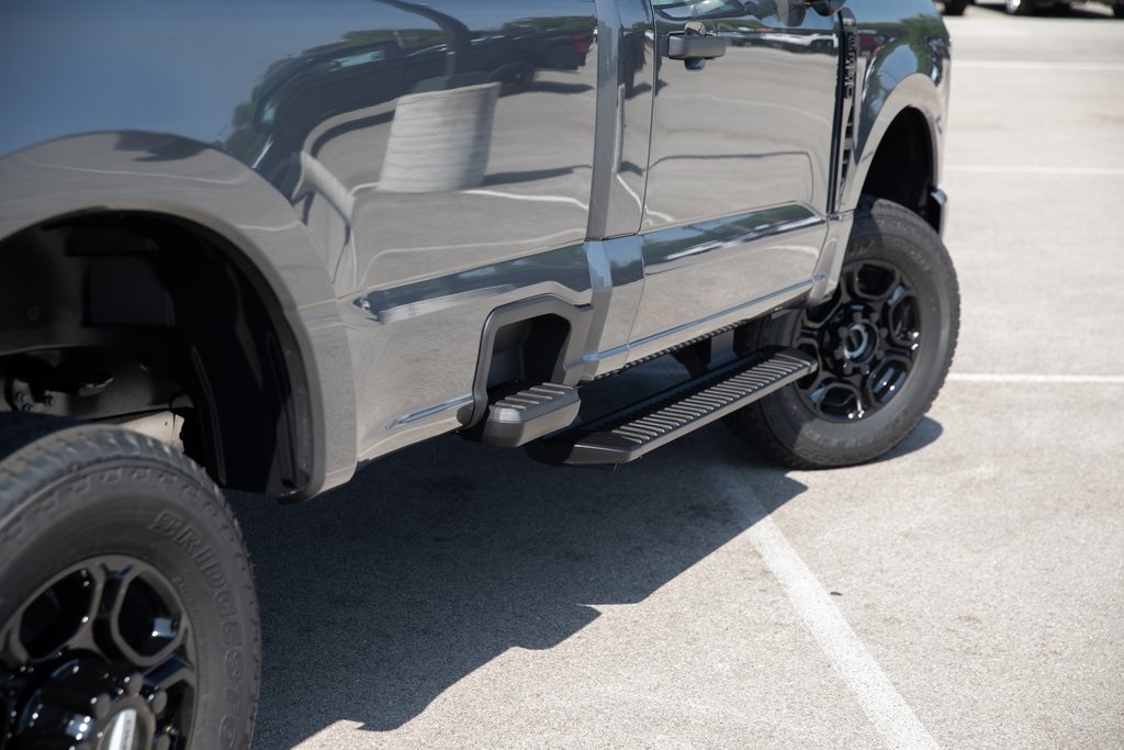 2025 Ford F-350 XL photo 10