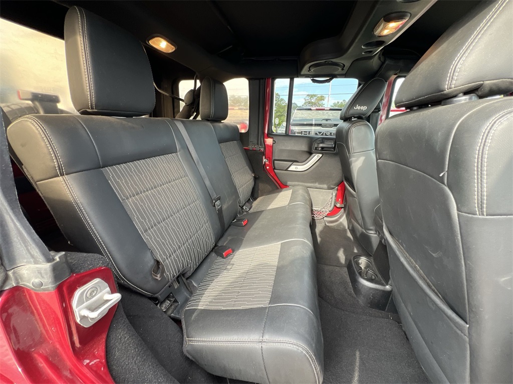 2012 Jeep Wrangler Unlimited Freedom photo 28