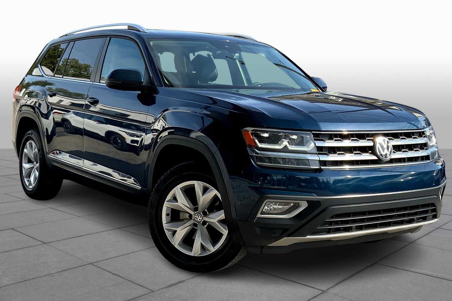 Used 2018 Volkswagen Atlas SEL with VIN 1V2MR2CAXJC526125 for sale in Kansas City