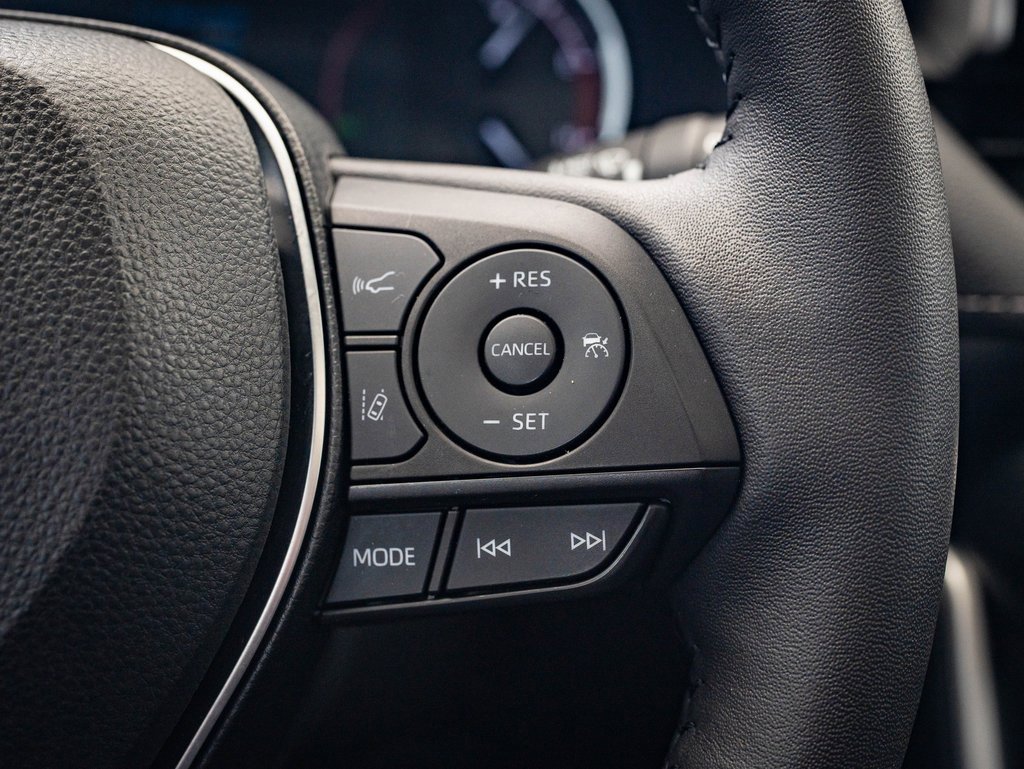 2025 Toyota RAV4 XLE Premium photo 23