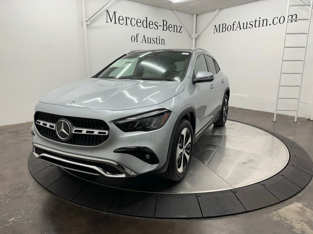 2025 Mercedes Benz GLA 250 photo 2